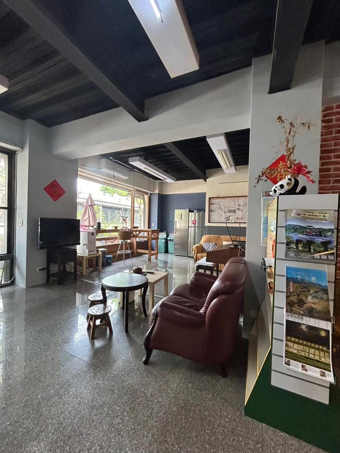 Miaoli Sanyi Travelling Homestay Esterno foto